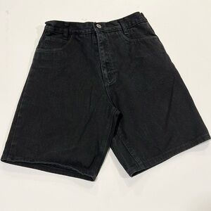 Apparatus- long black denim shorts, junior 14, vintage
